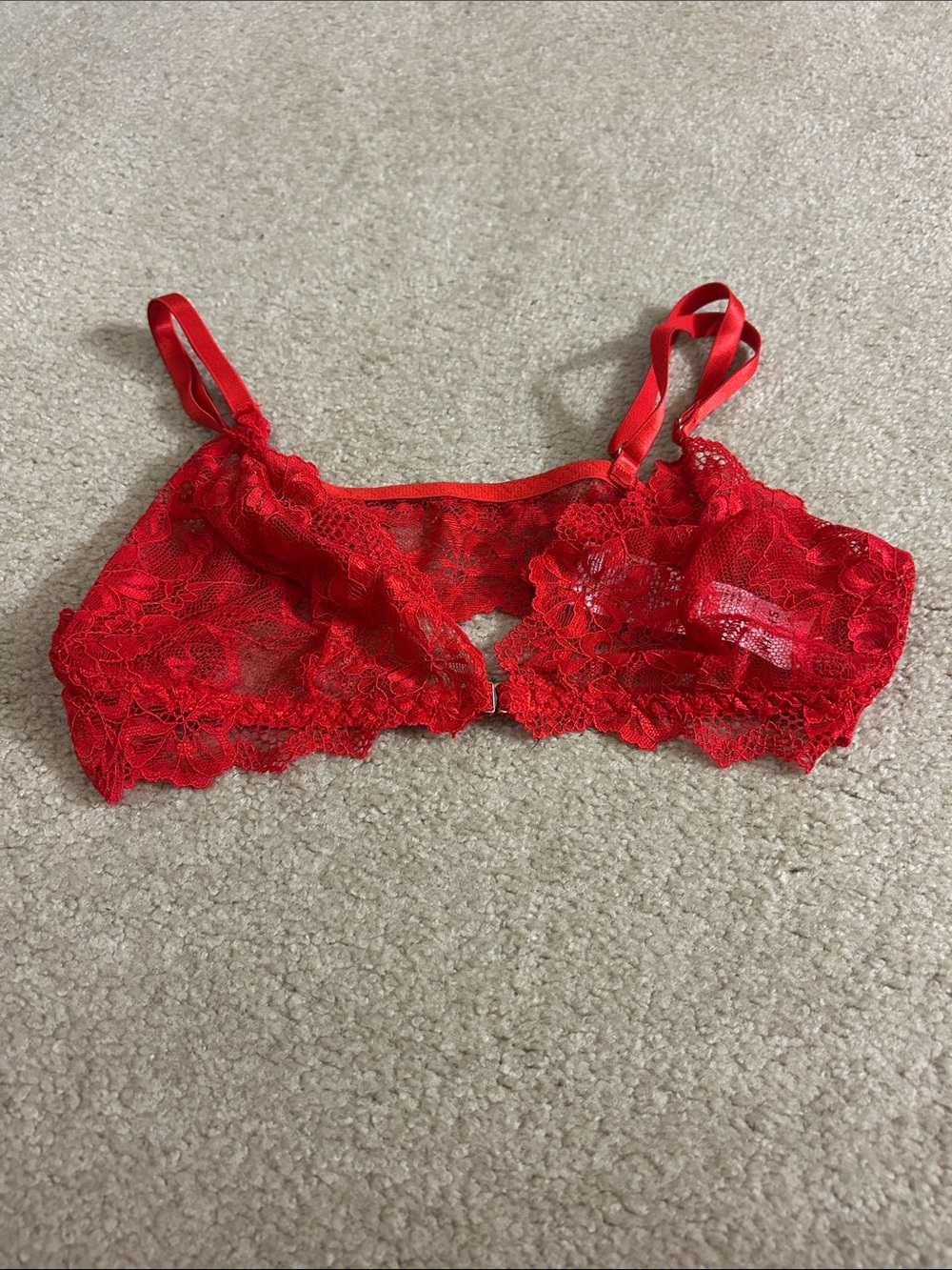 SHEIN Red Lace Bralette with Floral Detail